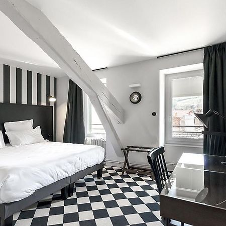 Urban Style Hotel Des Carmes Aurillac Exterior photo