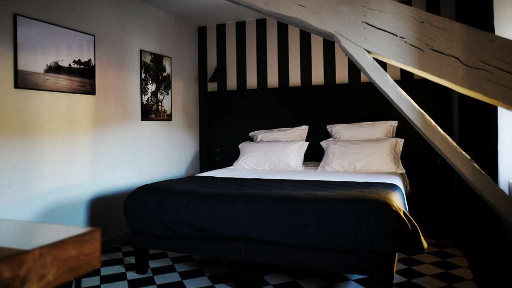 Urban Style Hotel Des Carmes Aurillac Room photo